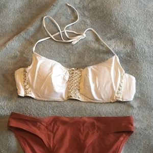 White bikini top, la perla